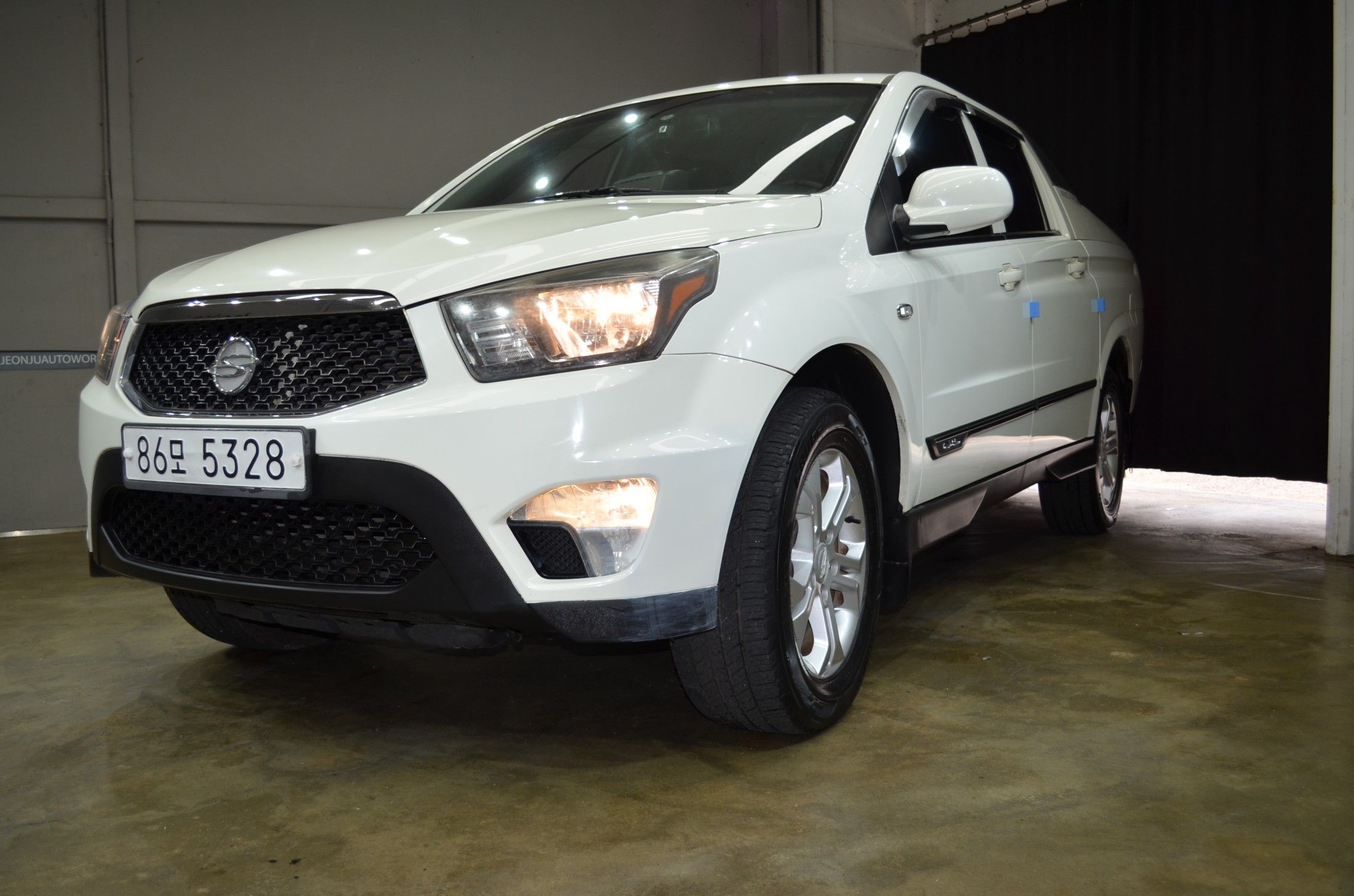 SSANGYONG Korando Sports 2012