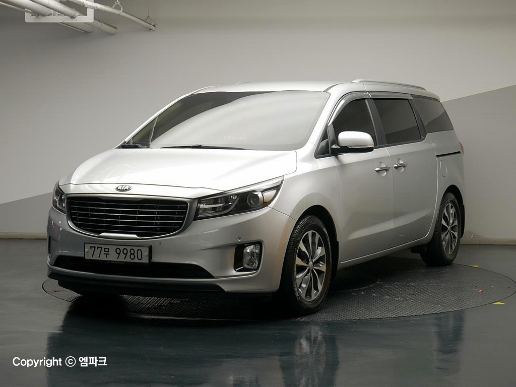 Kia Carnival 2016