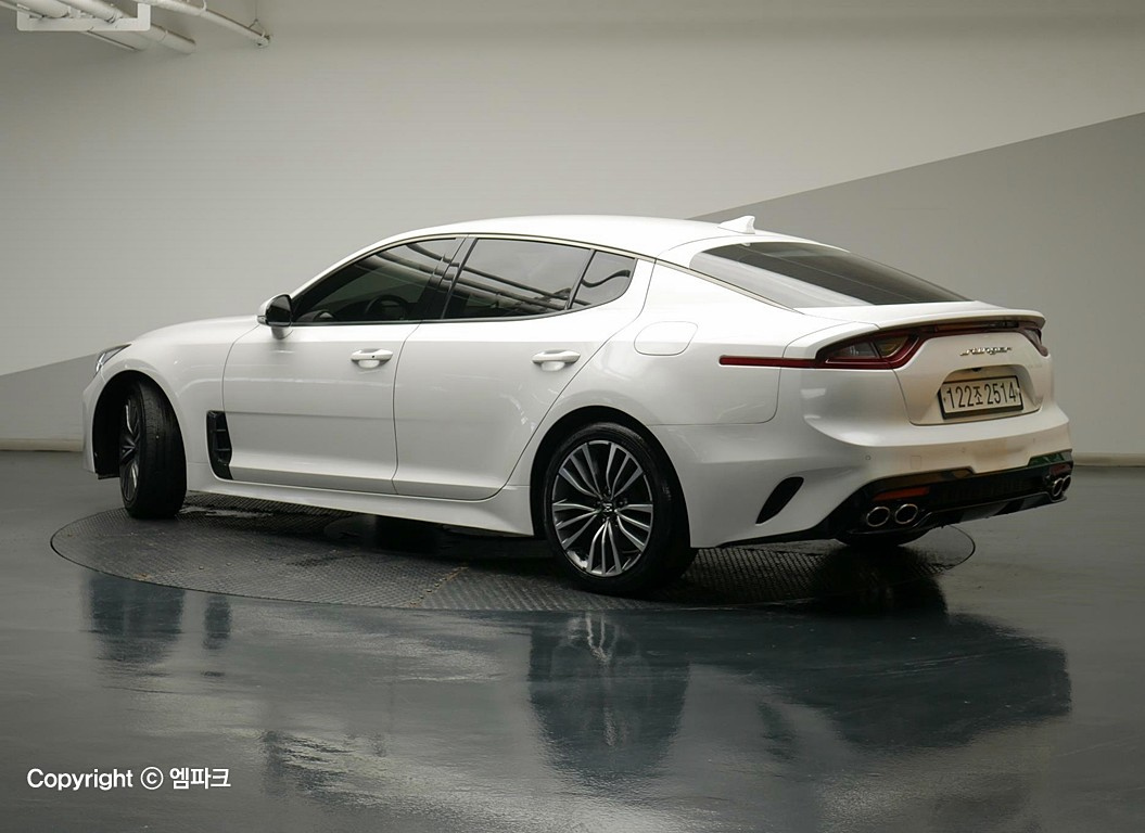 Kia Stinger 2017