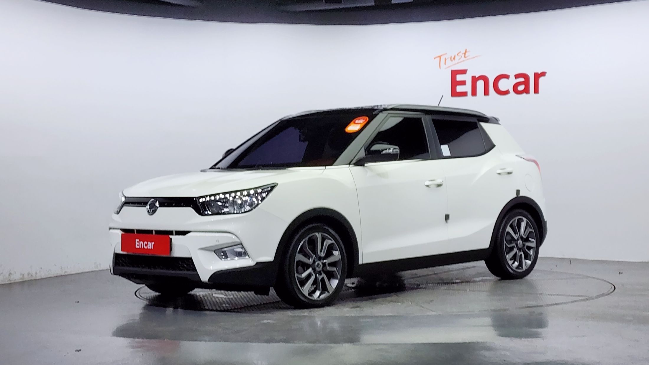 SSANGYONG Tivoli 2015