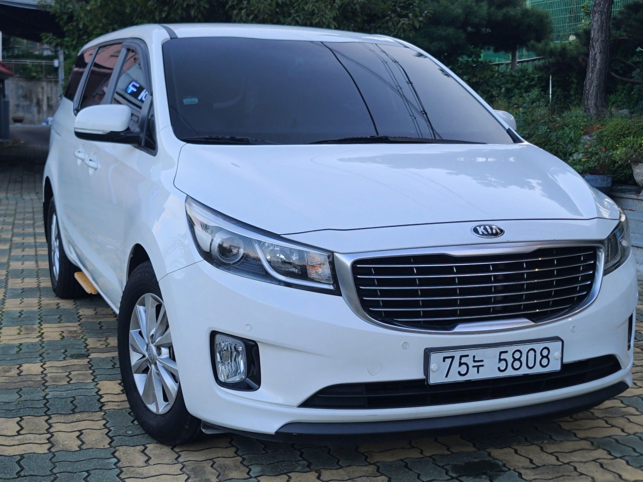 Kia Carnival 2015