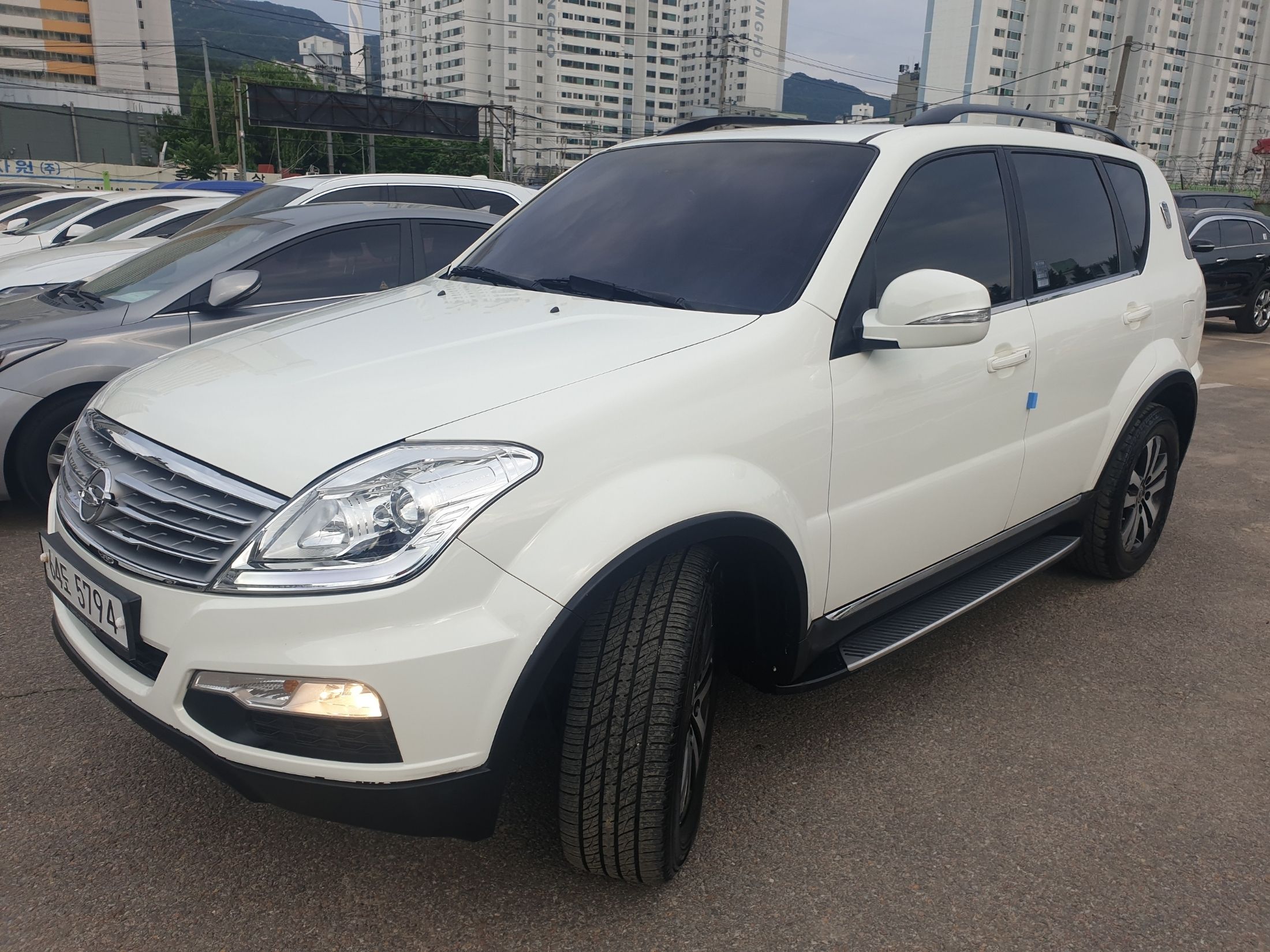 SSANGYONG Rexton w 2012