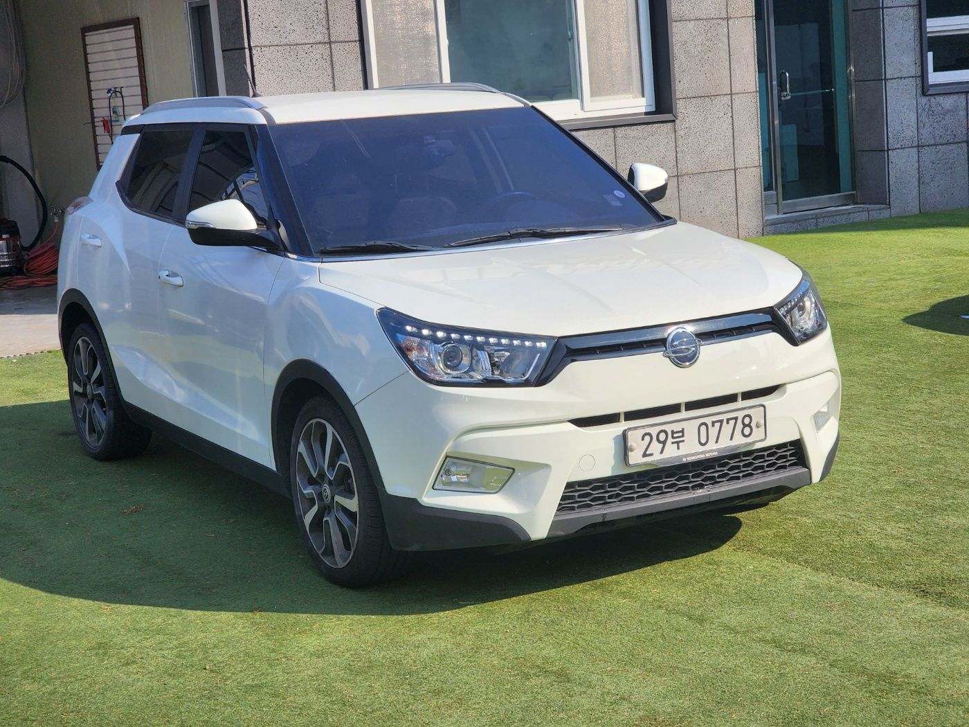 SSANGYONG Tivoli 2015