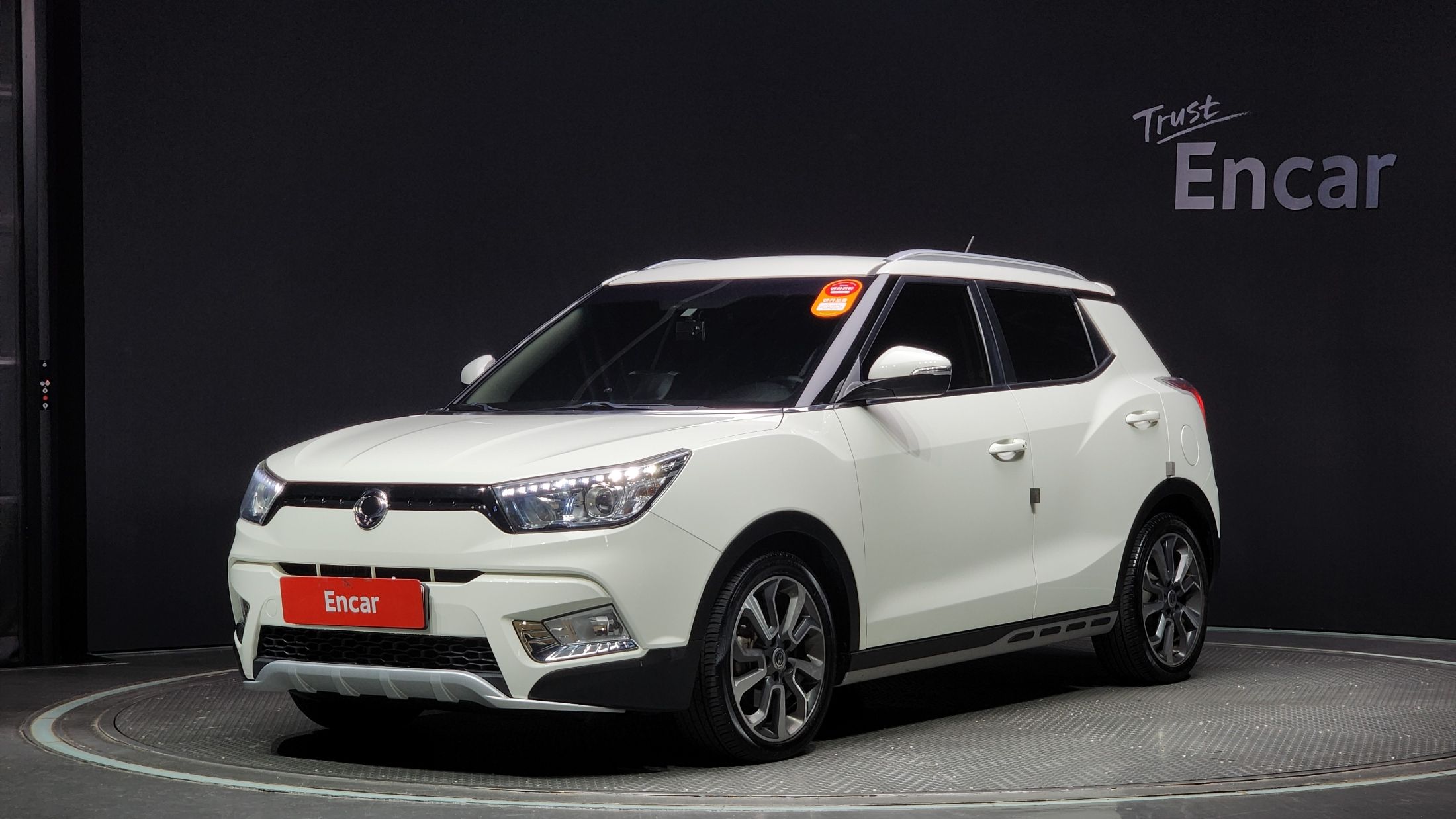 SSANGYONG Tivoli 2015