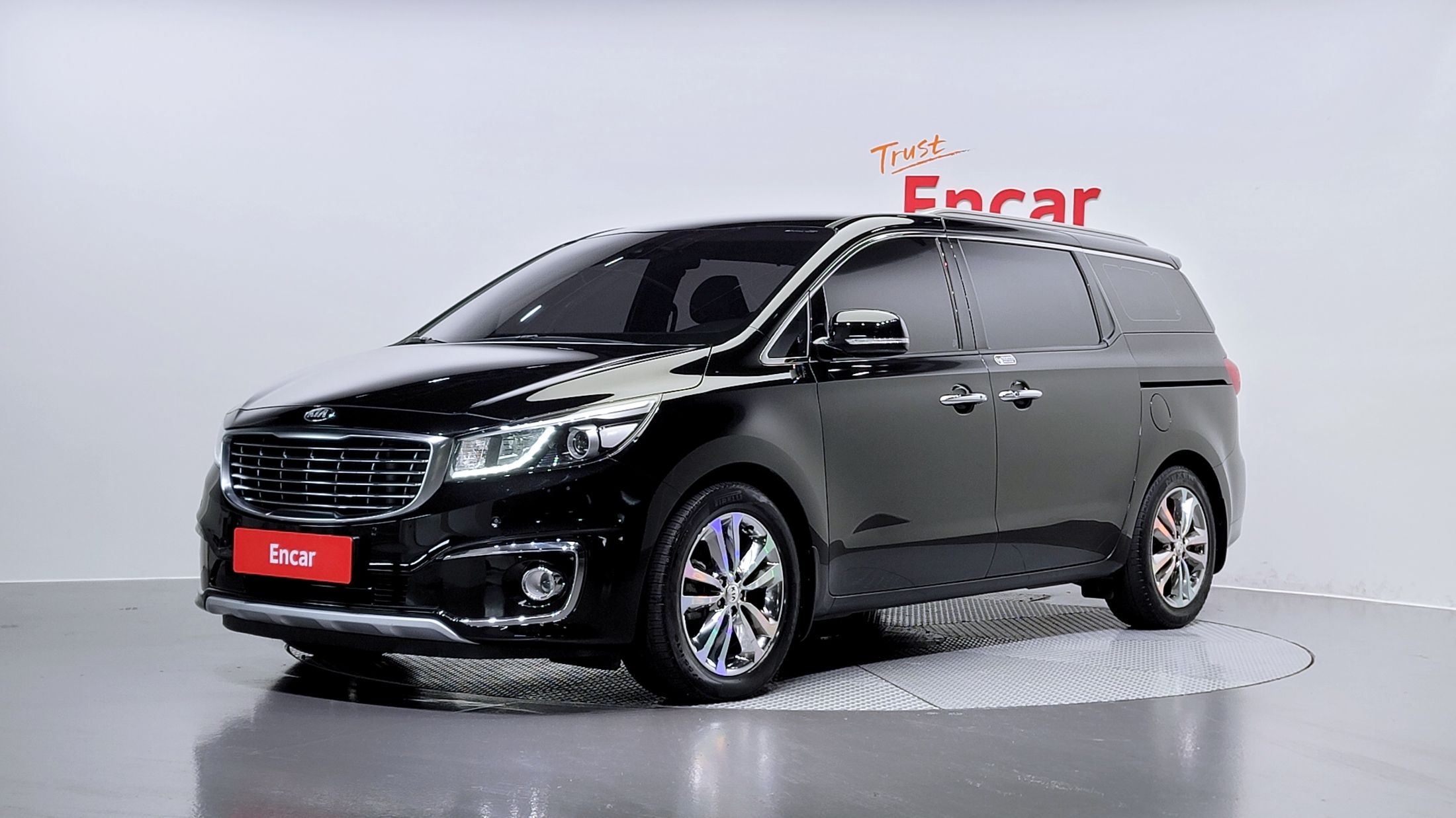 Kia Carnival 2019. Kia Carnival 2018 год дизель Лошадиная сила.