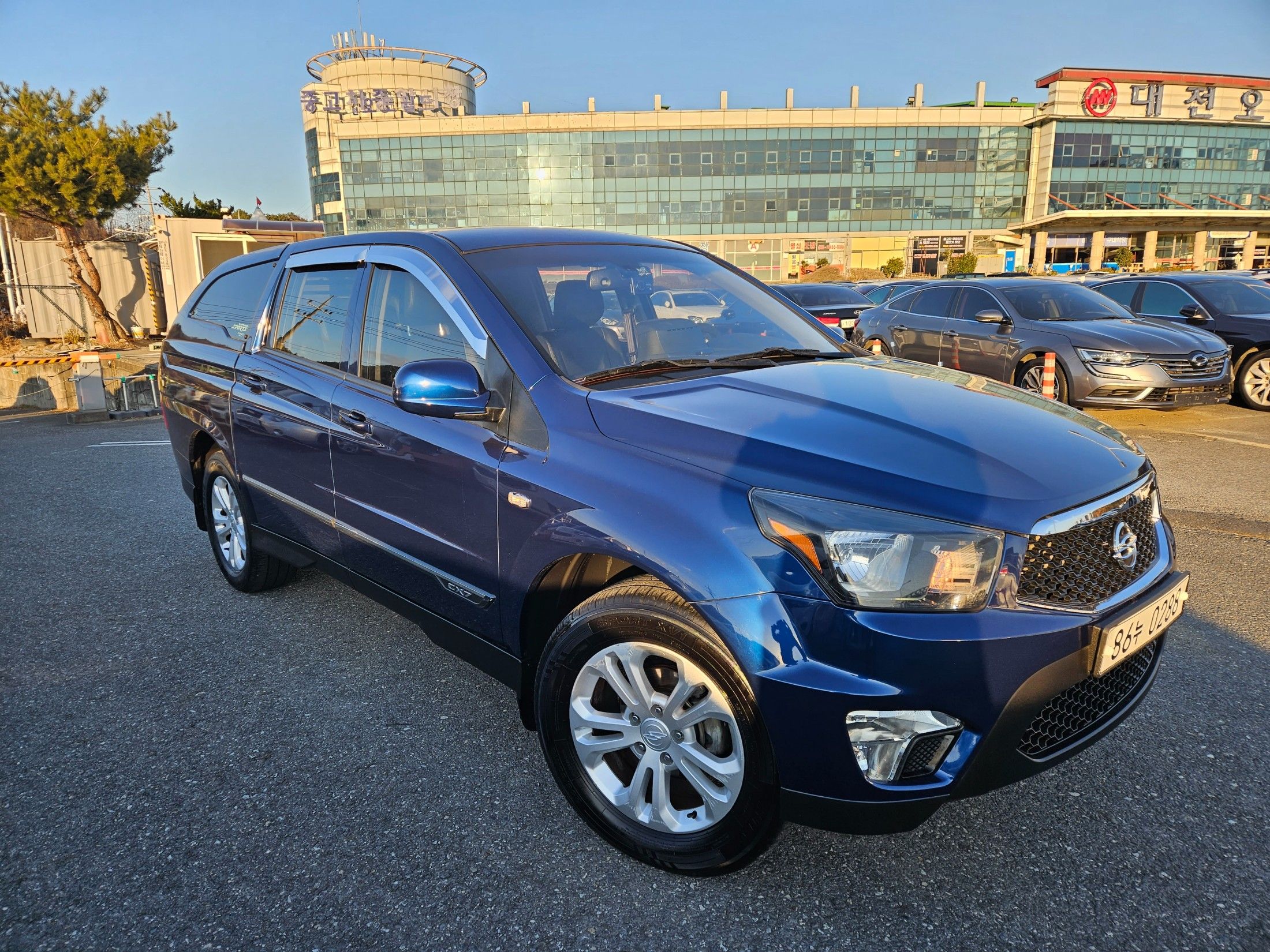 SSANGYONG Korando Sports.