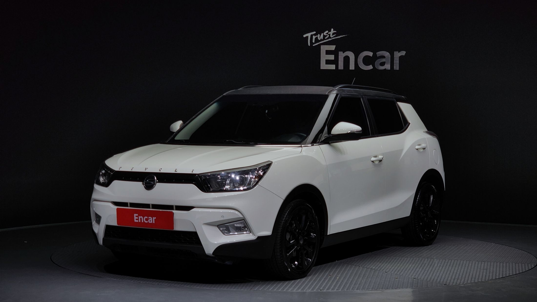 SSANGYONG Tivoli 2015