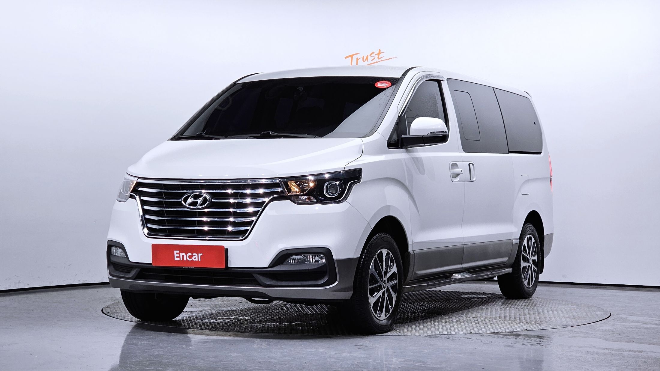 Hyundai Grand Starex 2019