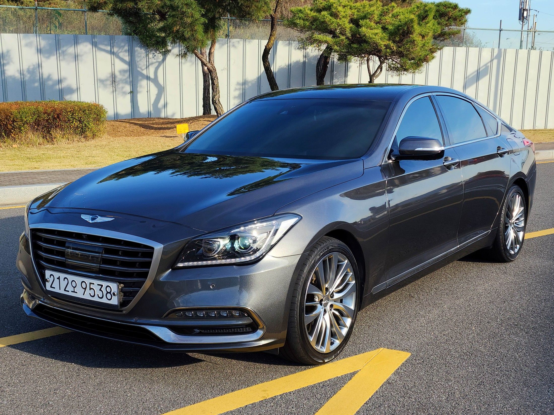 Genesis g80 sport красный. хендай дженезис 2014. машина genesis gv80. Hyundai genesis 2008-2013. корейская генезис.