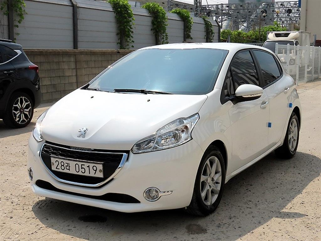 208 2015. Peugeot 208 2015.