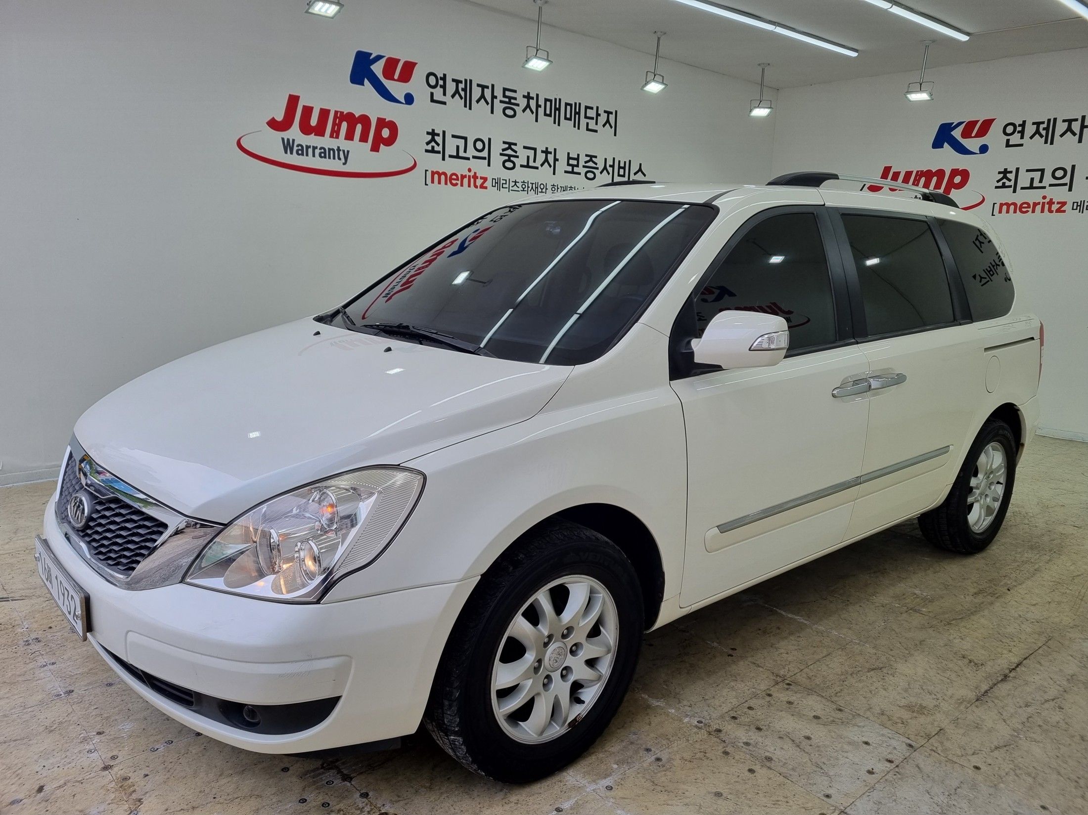 Kia Carnival 2011