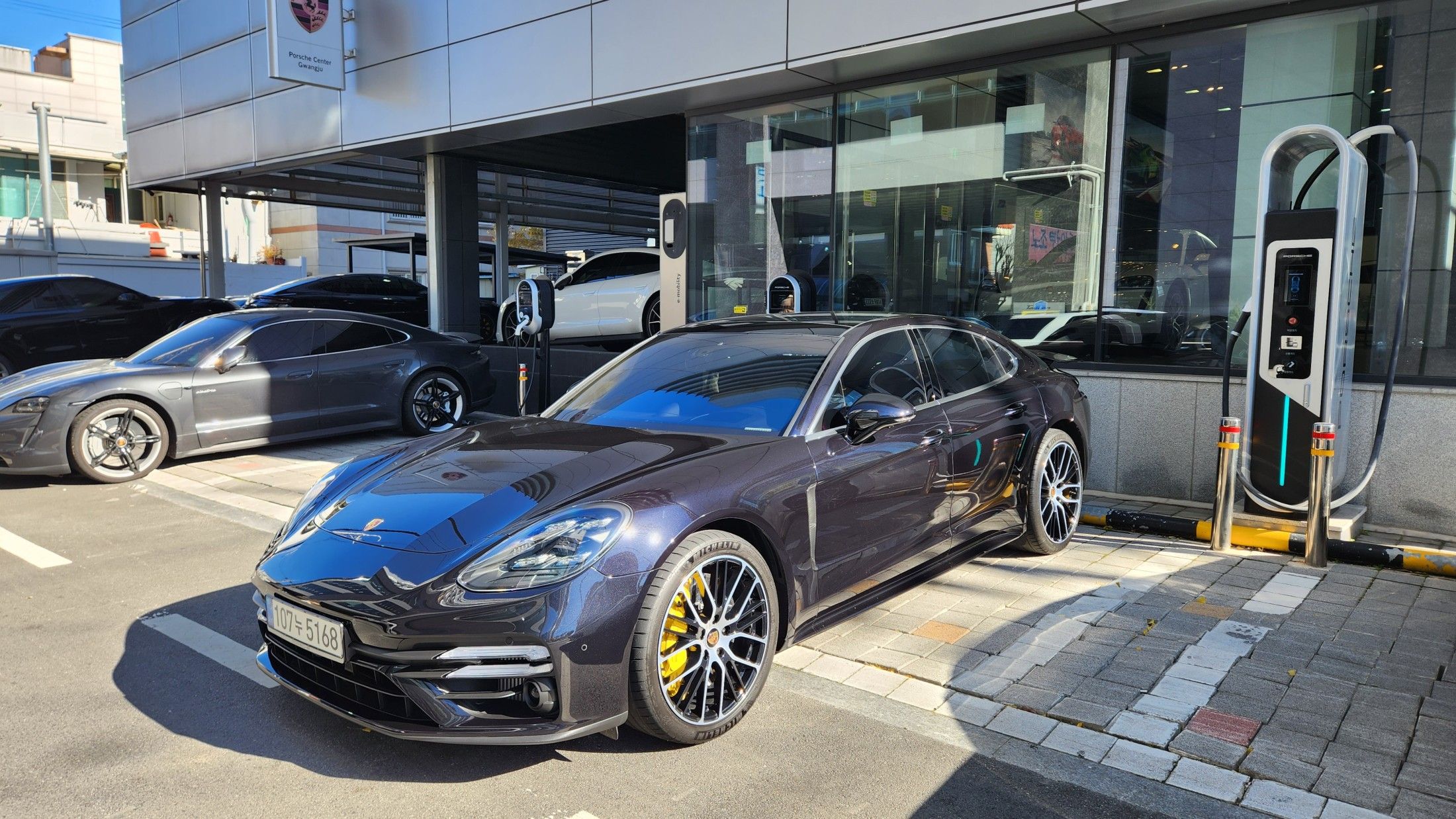 Porsche 971 Panamera Turbo