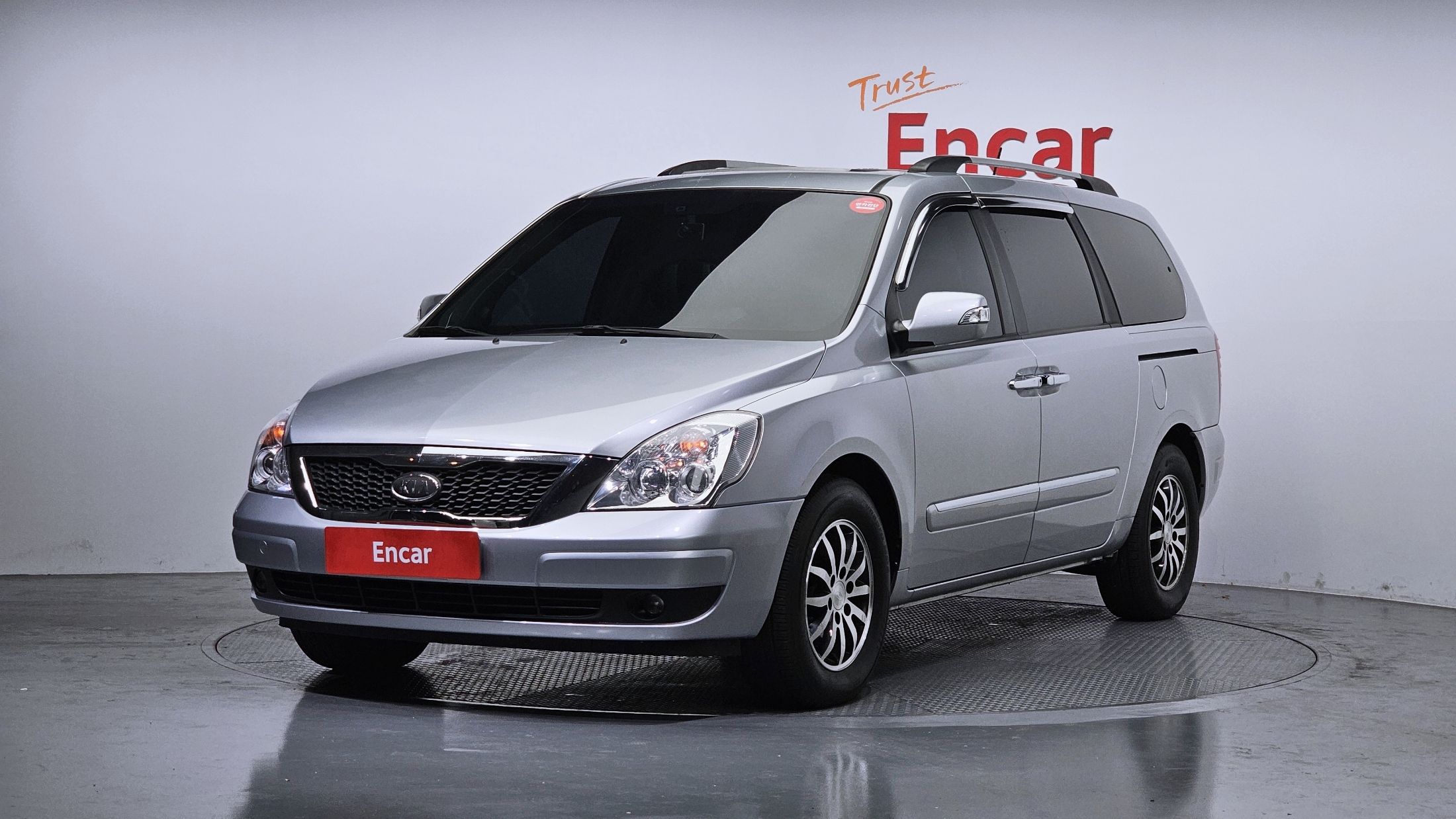 Kia Carnival 2011