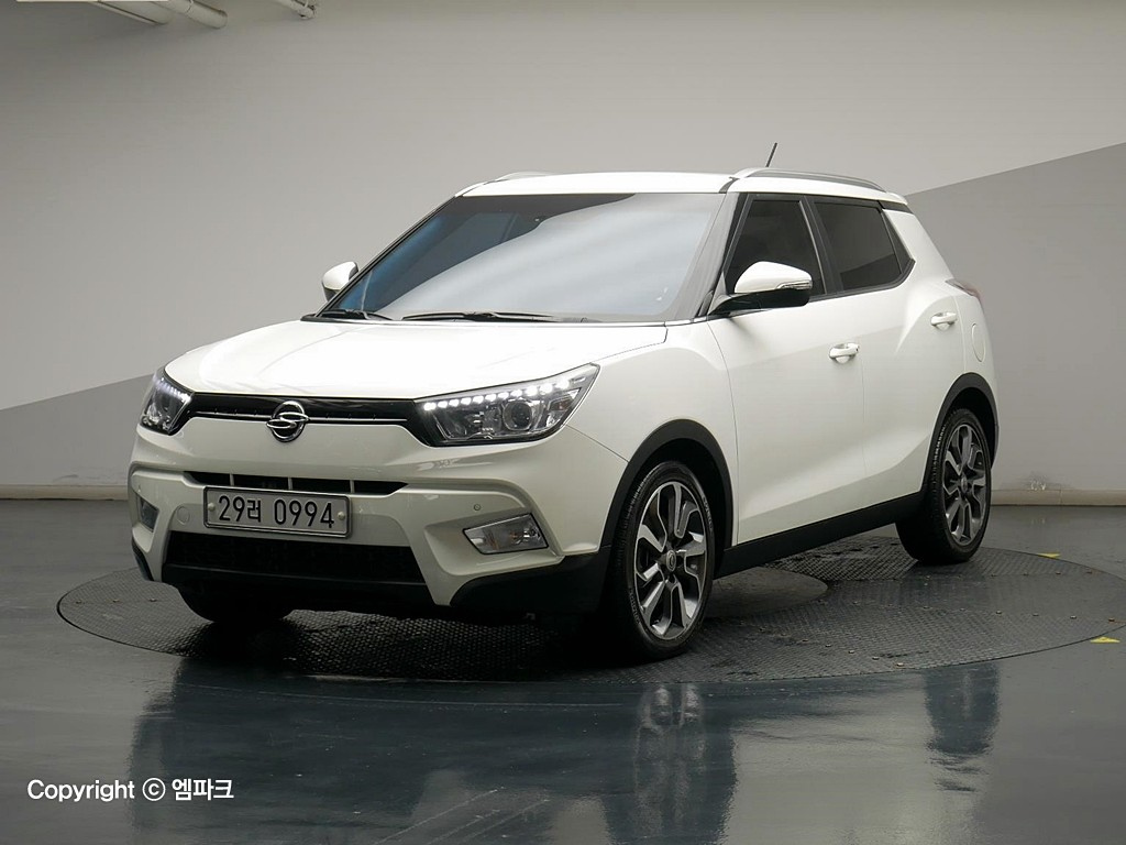 SSANGYONG Tivoli 2015