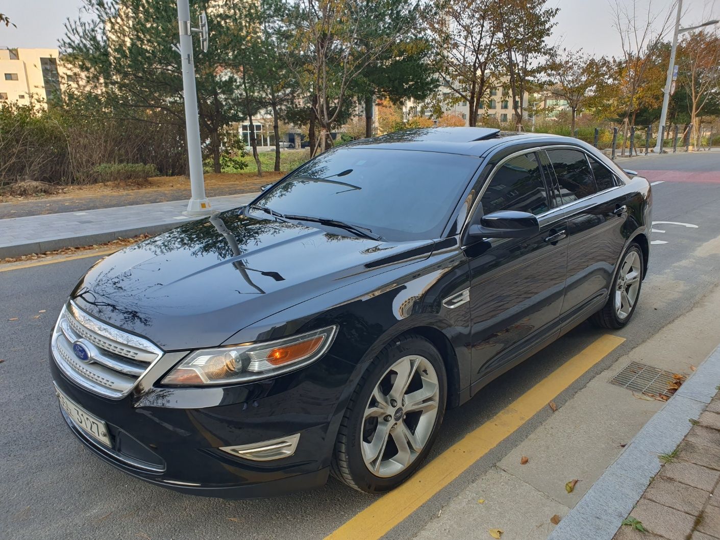 Ford Taurus 2012