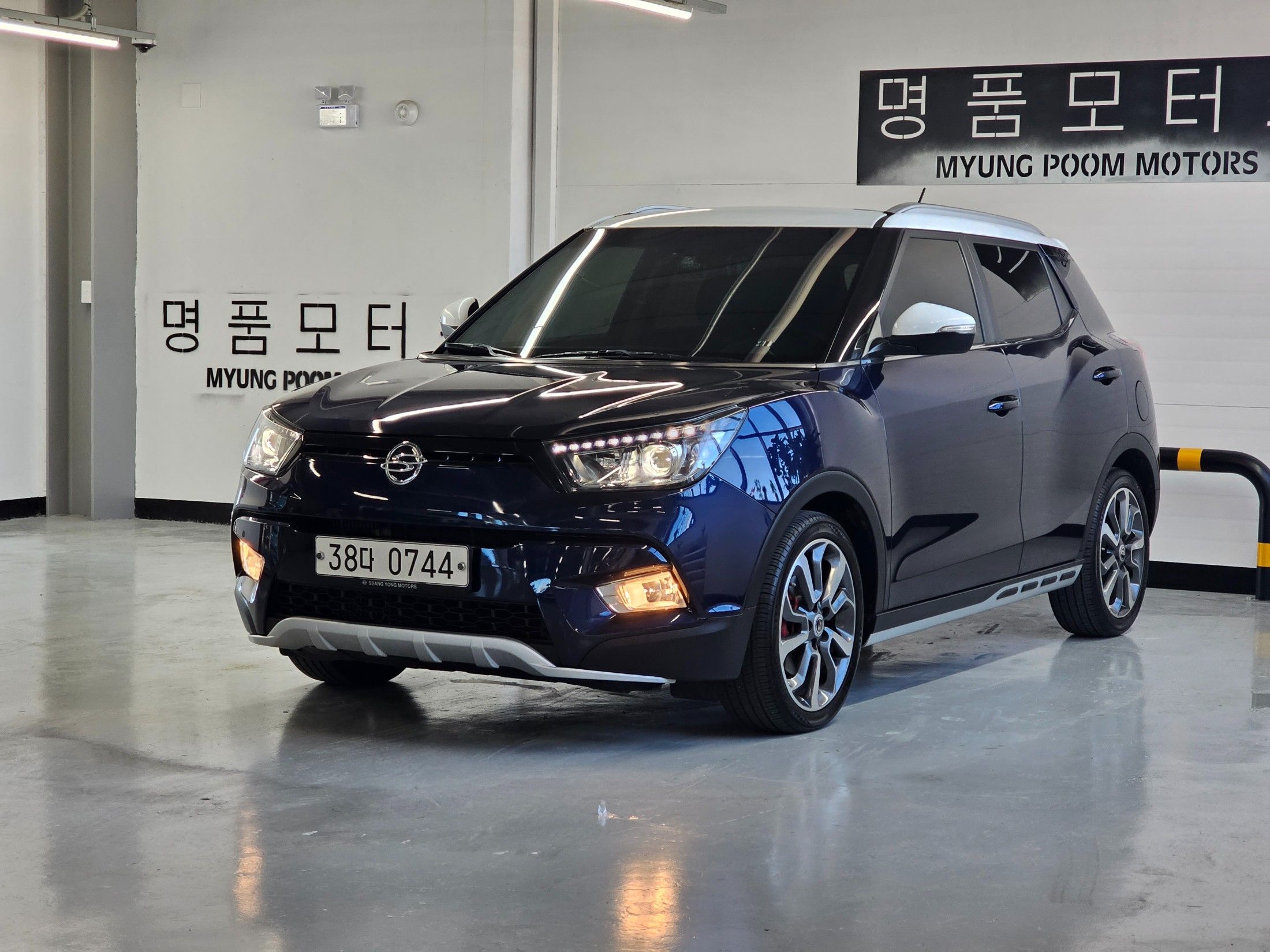 SSANGYONG Tivoli 2015