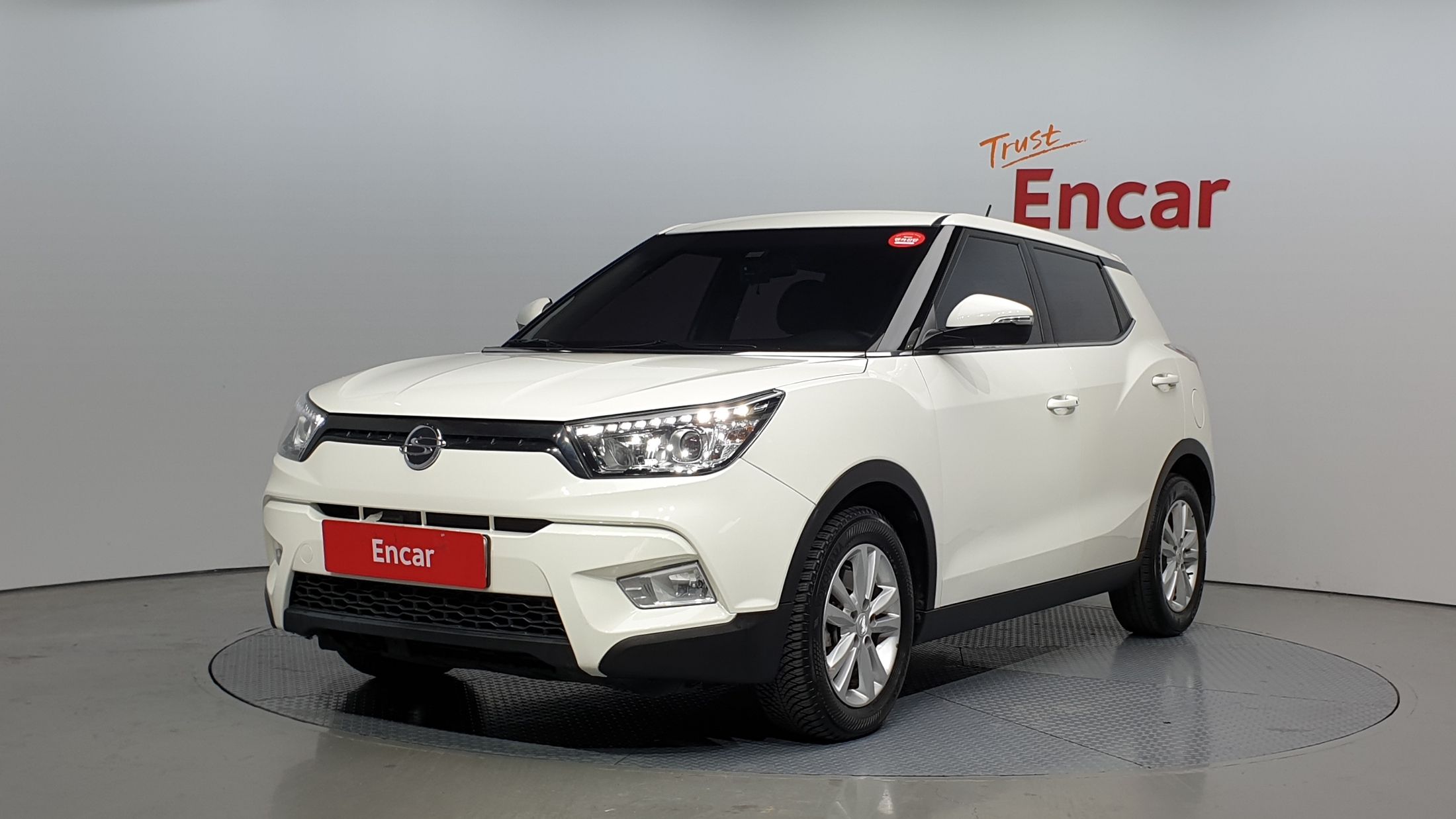 SSANGYONG Tivoli 2015