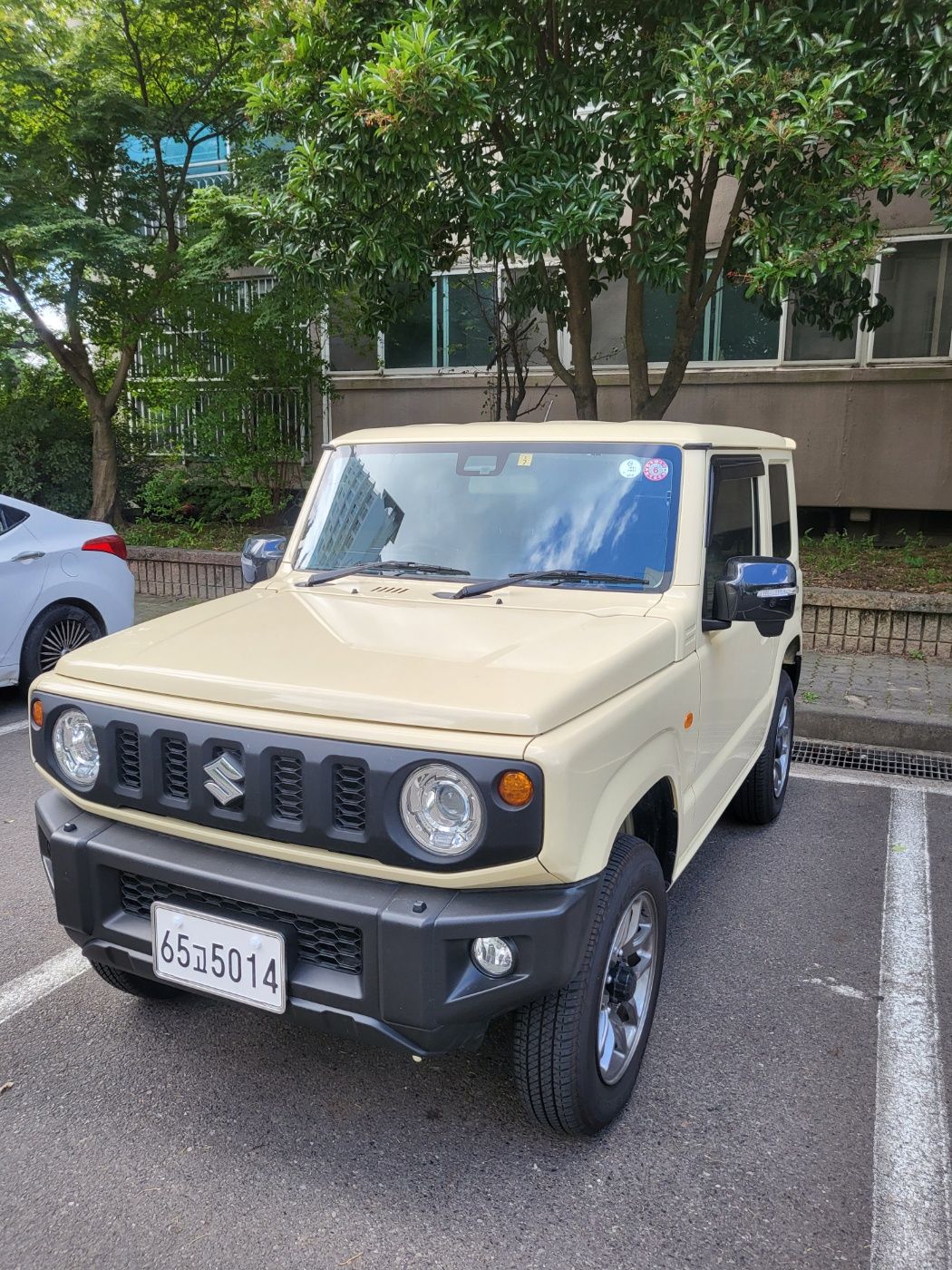 Suzuki Jimny 0 7