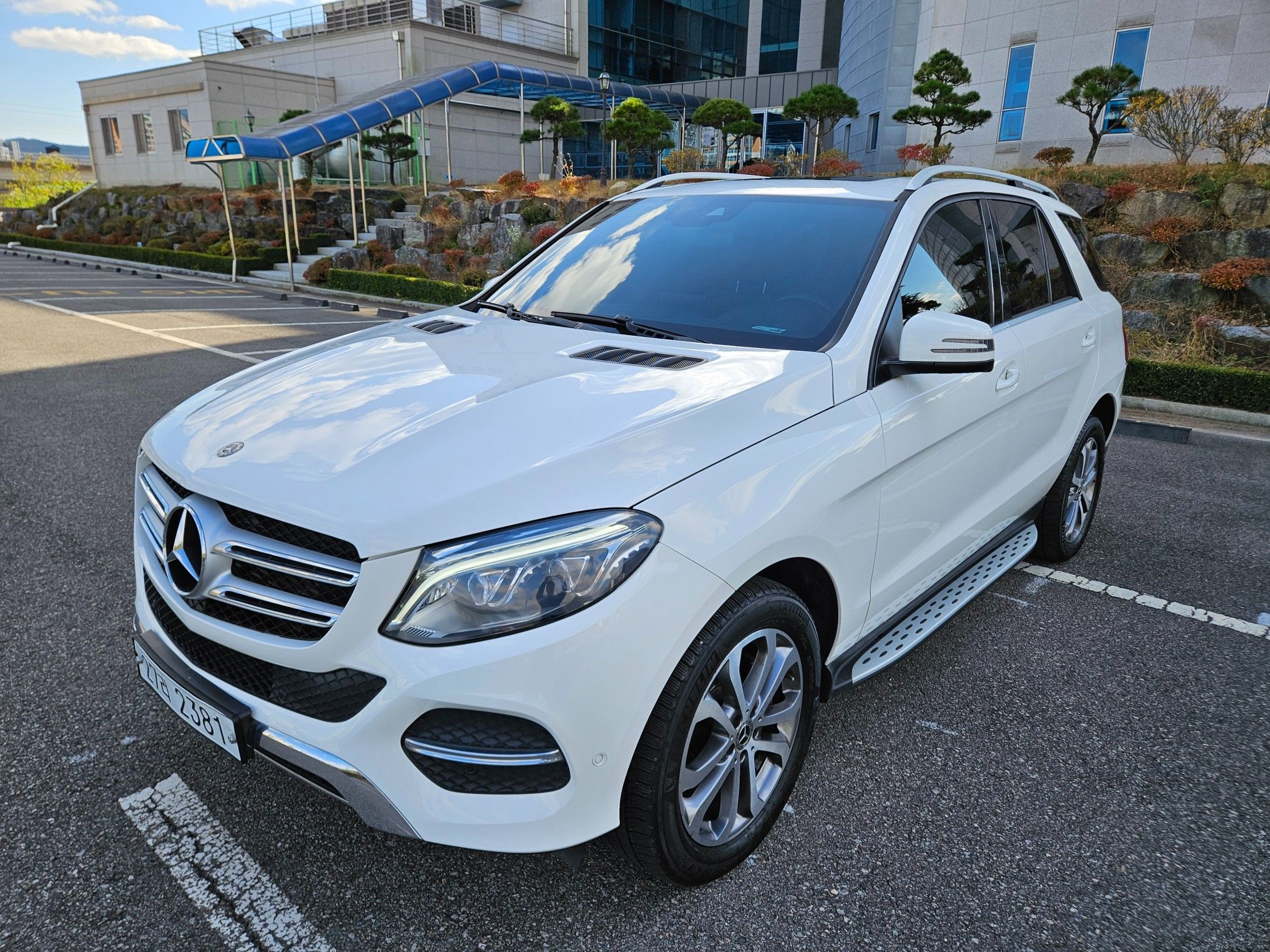 Мерседес gle 250 2014. Gle 250 d 4matic. Mercedes gle 250. Mercedes-benz gle 250d 4matic 2018 серый. Мерседес-бенц gle 250 d 4 matic.