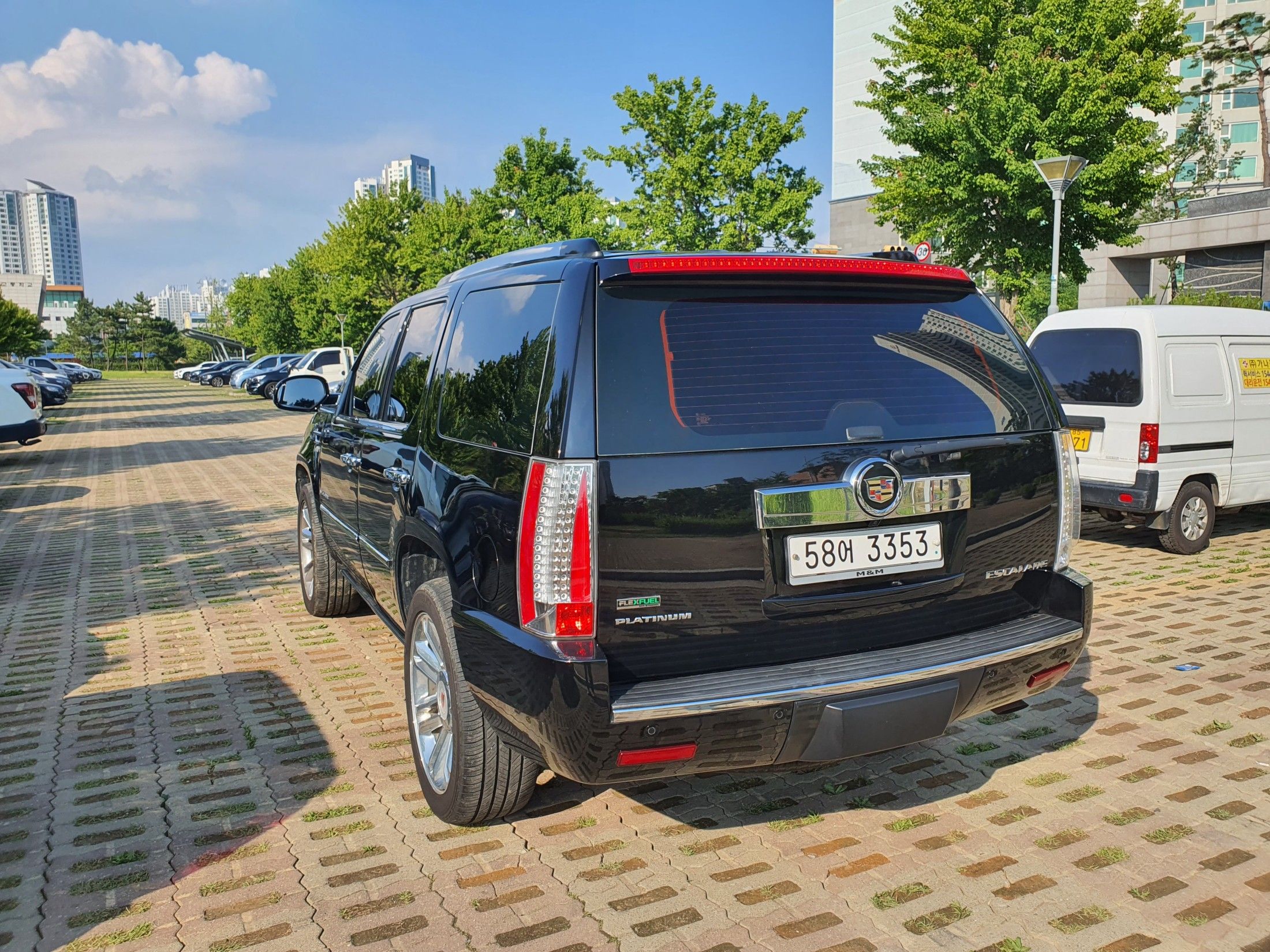 Cadillac Escalade 2012