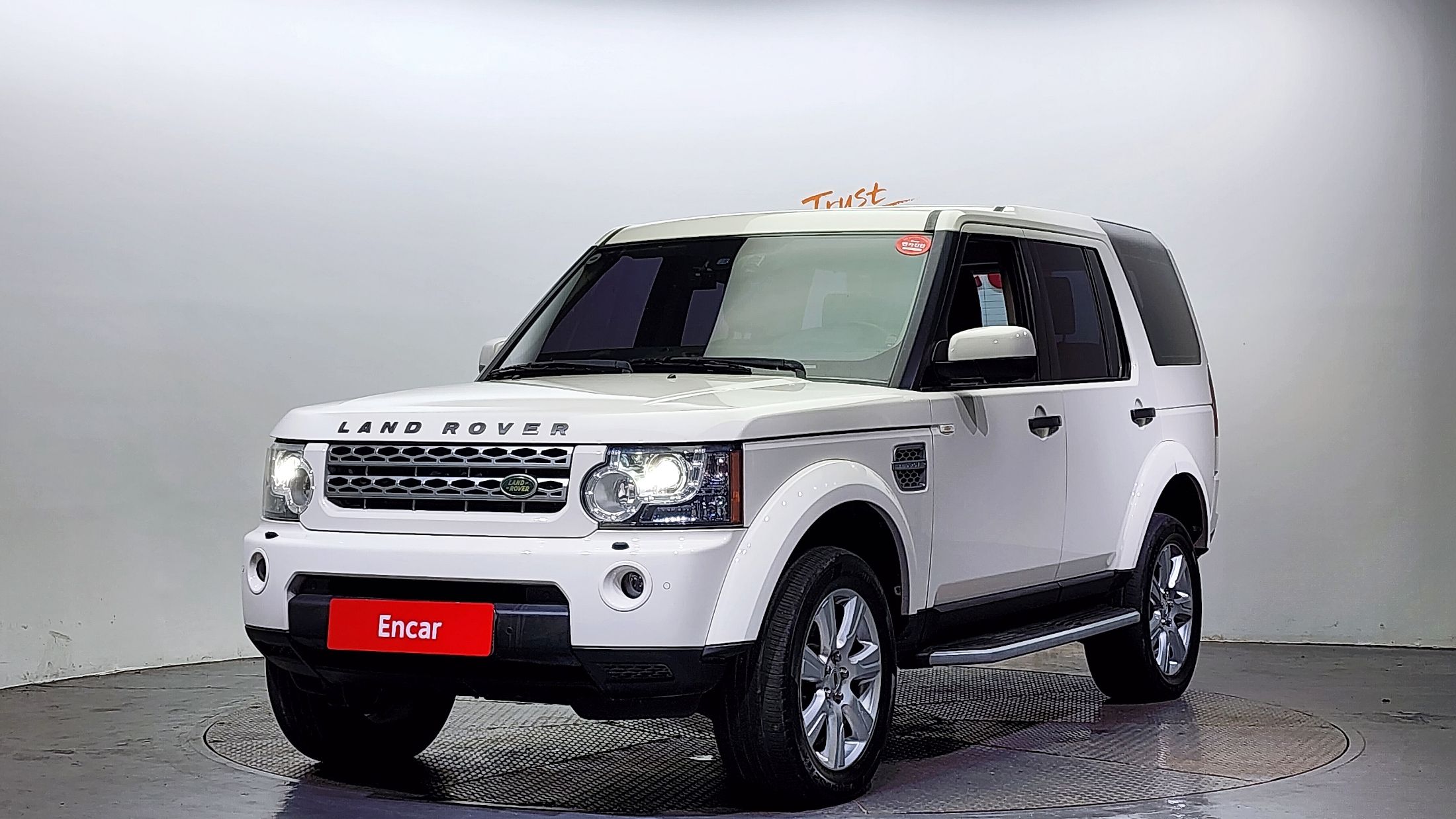 Рендж ровер дискавери 3. Лэнд ровер дискавери 3 2010. Discovery 4 2010. Discovery 4 overland. Land rover discovery 2010.