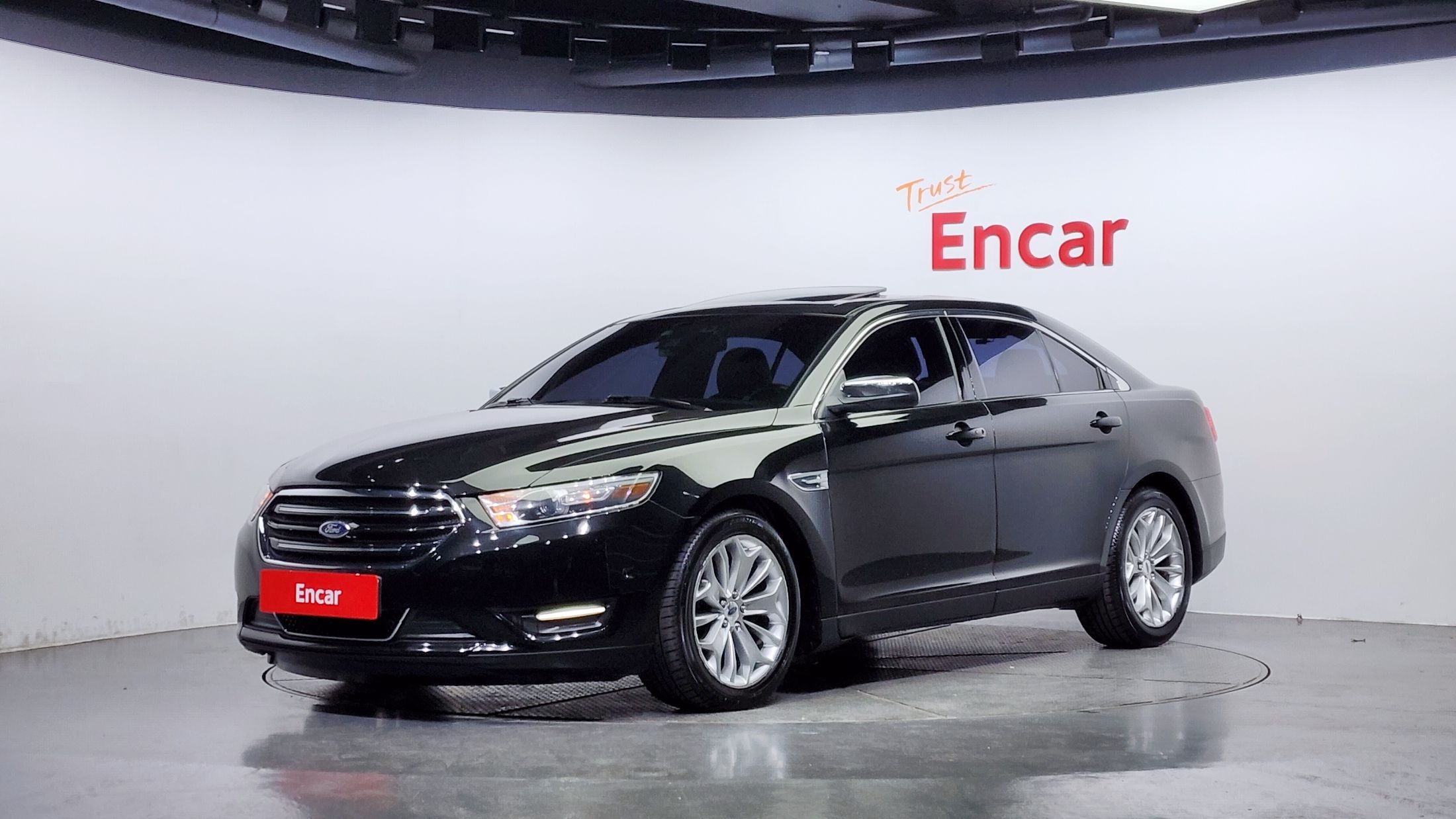 Ford Taurus 2015