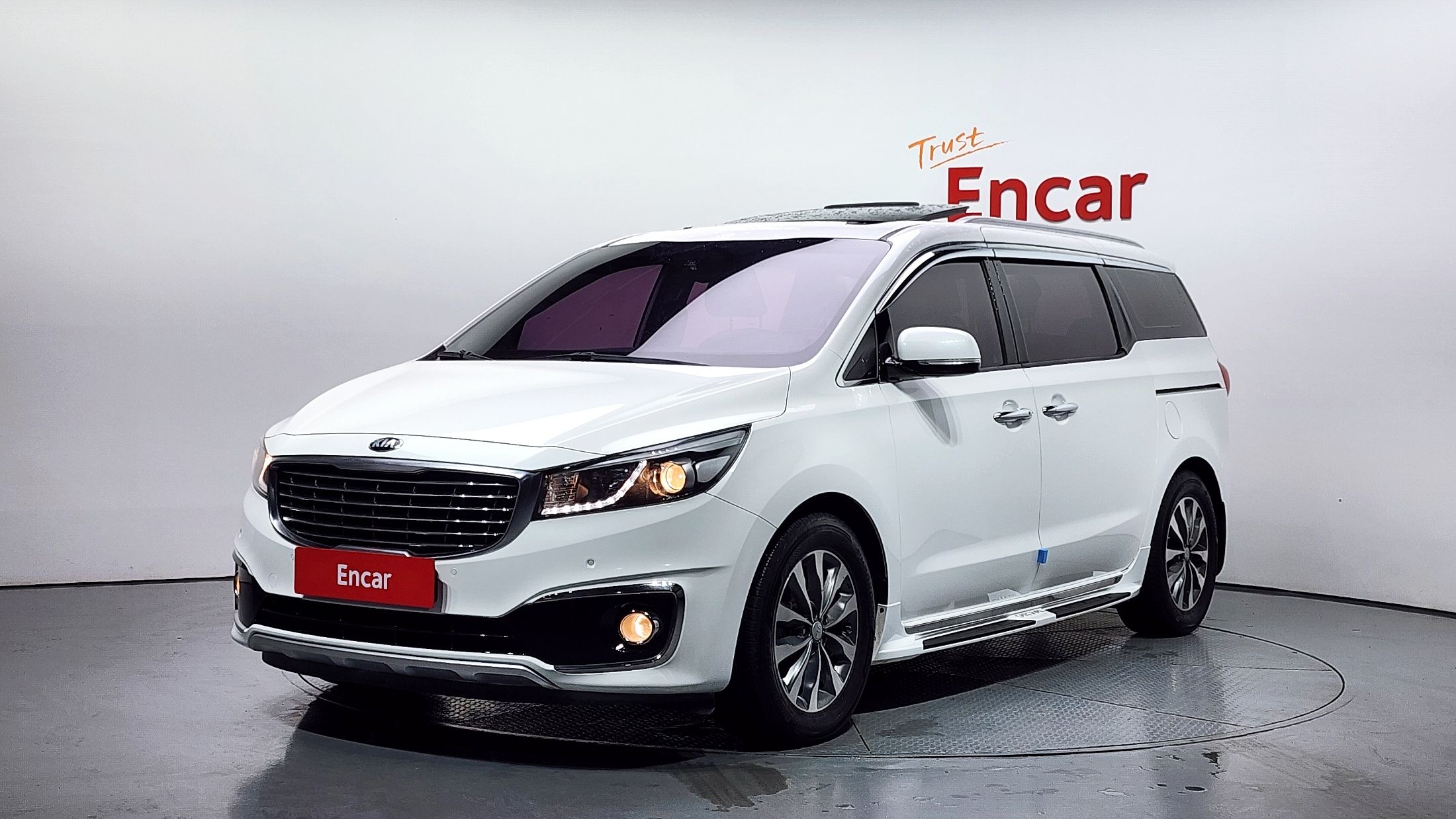 Kia Carnival 2016