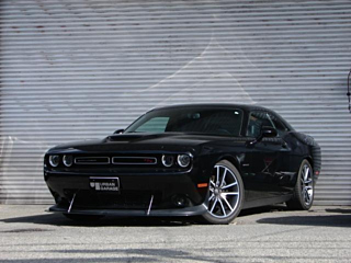 CHRYSLER CHALLENGE .