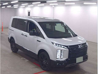 MITSUBISHI DELICA