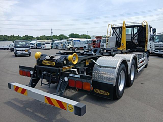 ISUZU GIGA