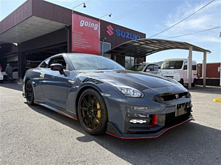 NISSAN GT-R