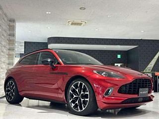 ASTON MARTIN DBX