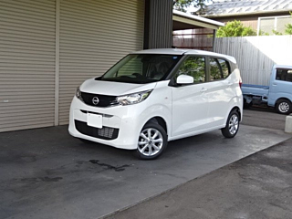 NISSAN