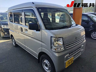 NISSAN CLIPPER VAN